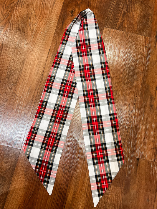 Holiday Plaid Wreath Sash - White Tartan Plaid